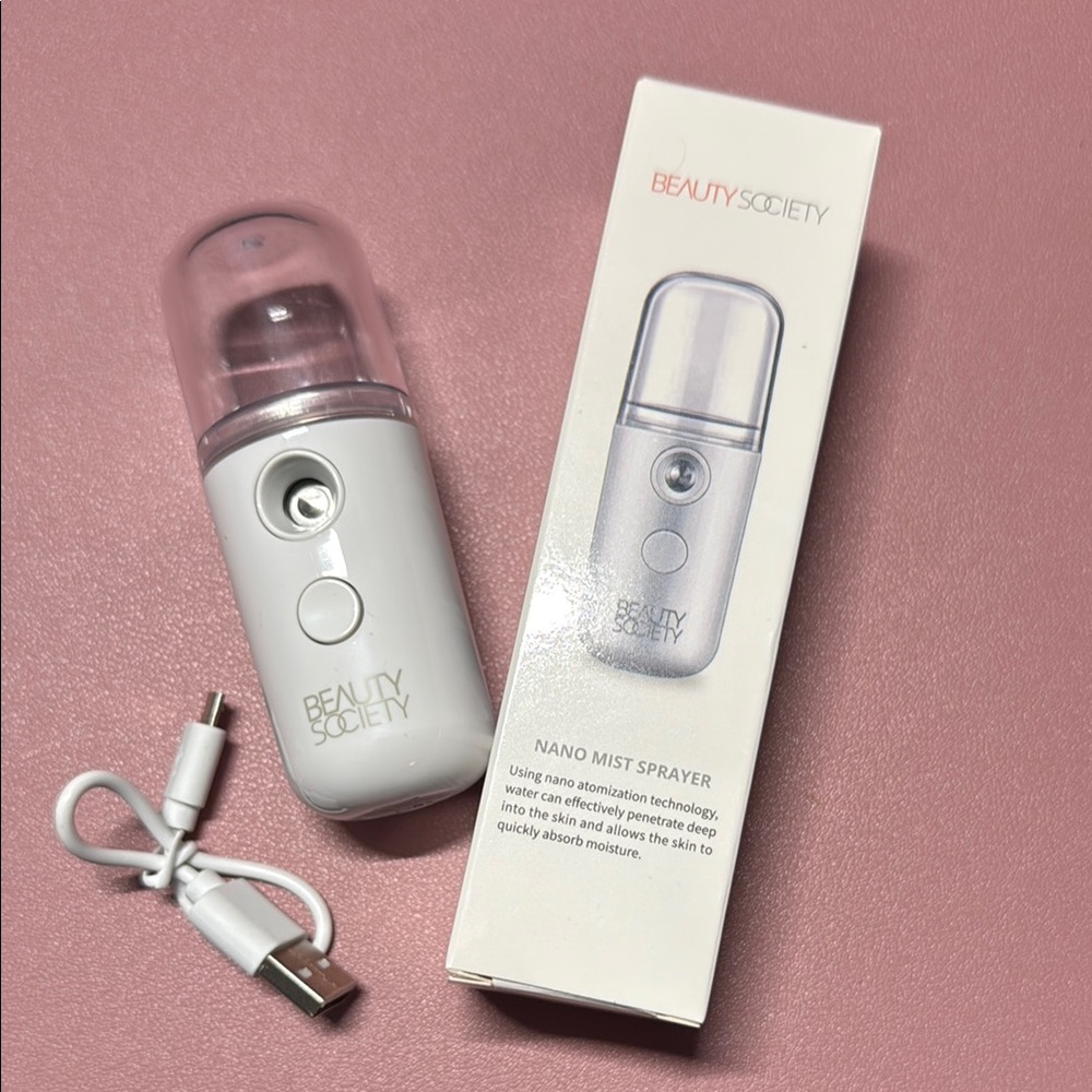 White Skincare Nano Mist Sprayer Compact Tool